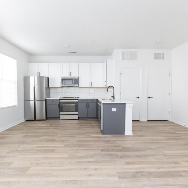 1S1 Phase 1 Classic Studio, 1, 2 & 3 bedroom apartments available